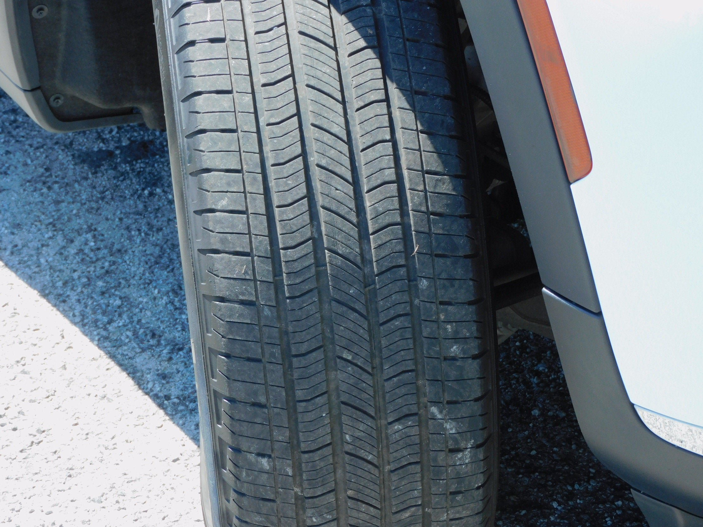 Used 2023 Bright White Clearcoat Jeep Laredo image 43