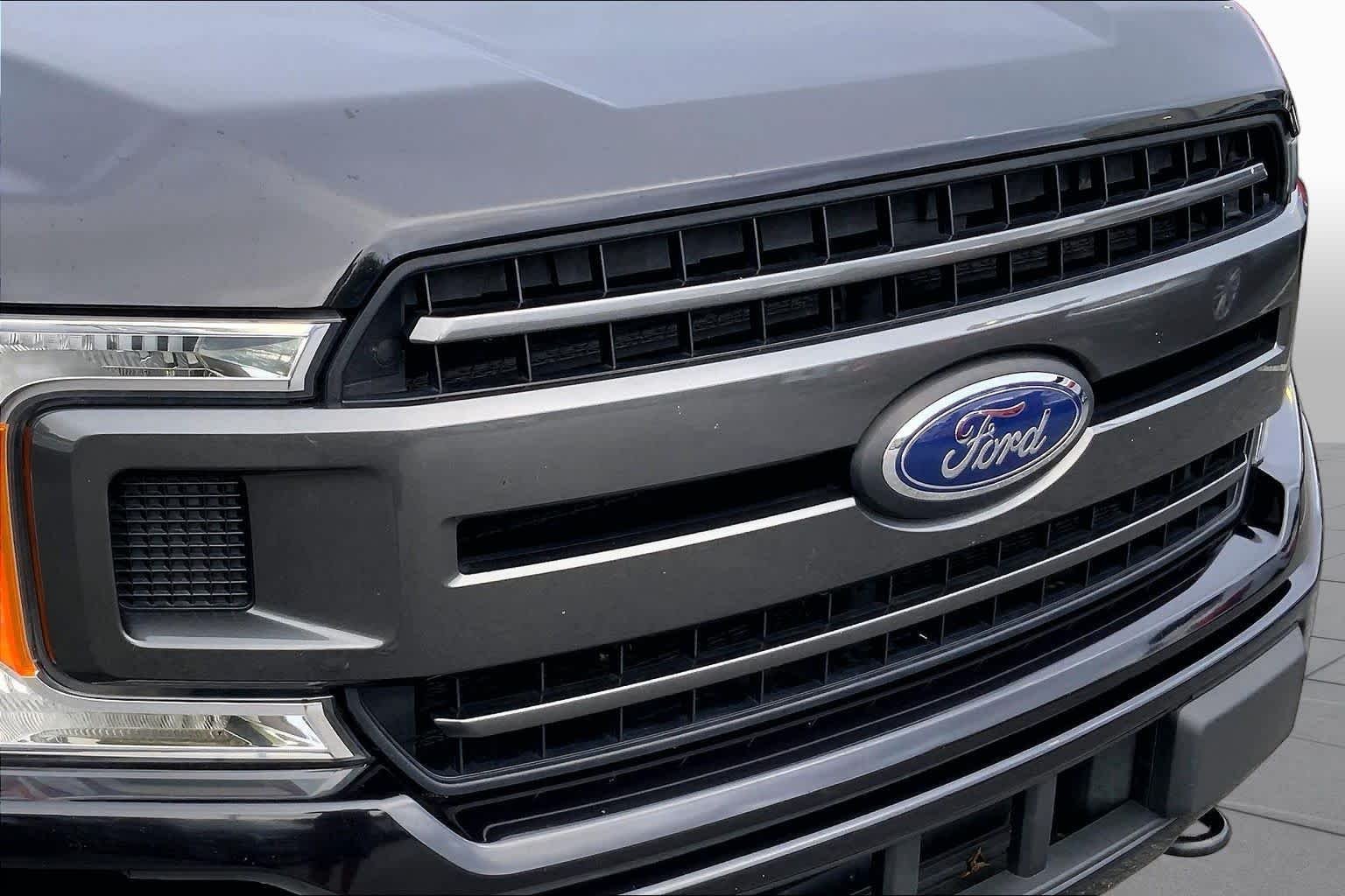 Used 2019 Agate Black Ford XLT image 27