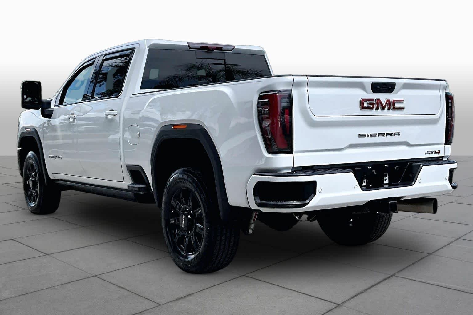 Used 2024 Summit White GMC AT4 image 12