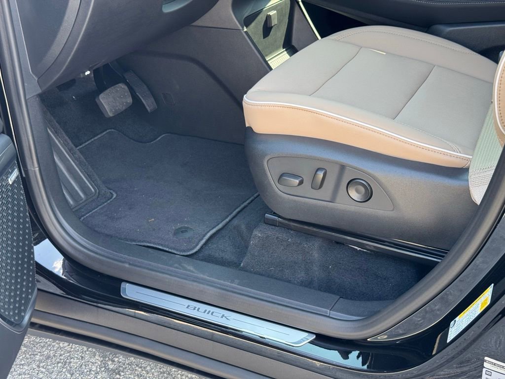 2026 Buick Enclave Preferred - Photo 19