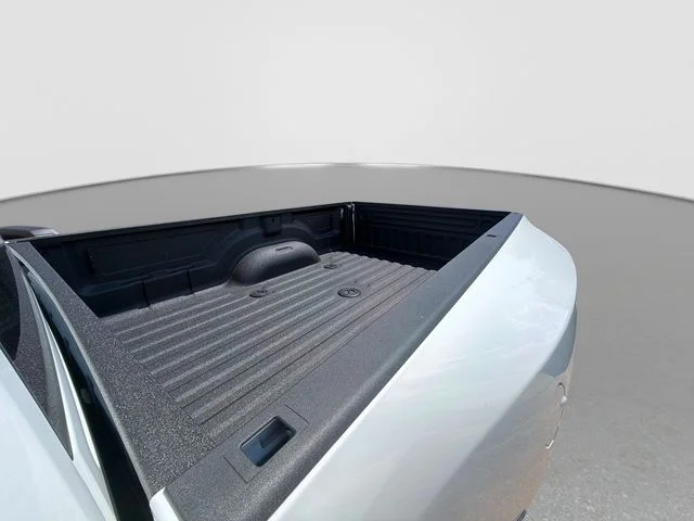New 2026 Bright White Clear-Coat Exterior Paint RAM Laramie image 12