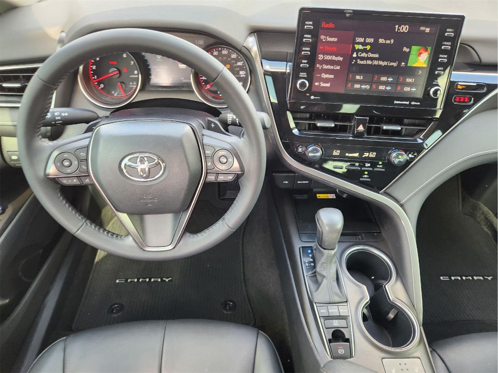 2022 Toyota Camry photo 27 of 33