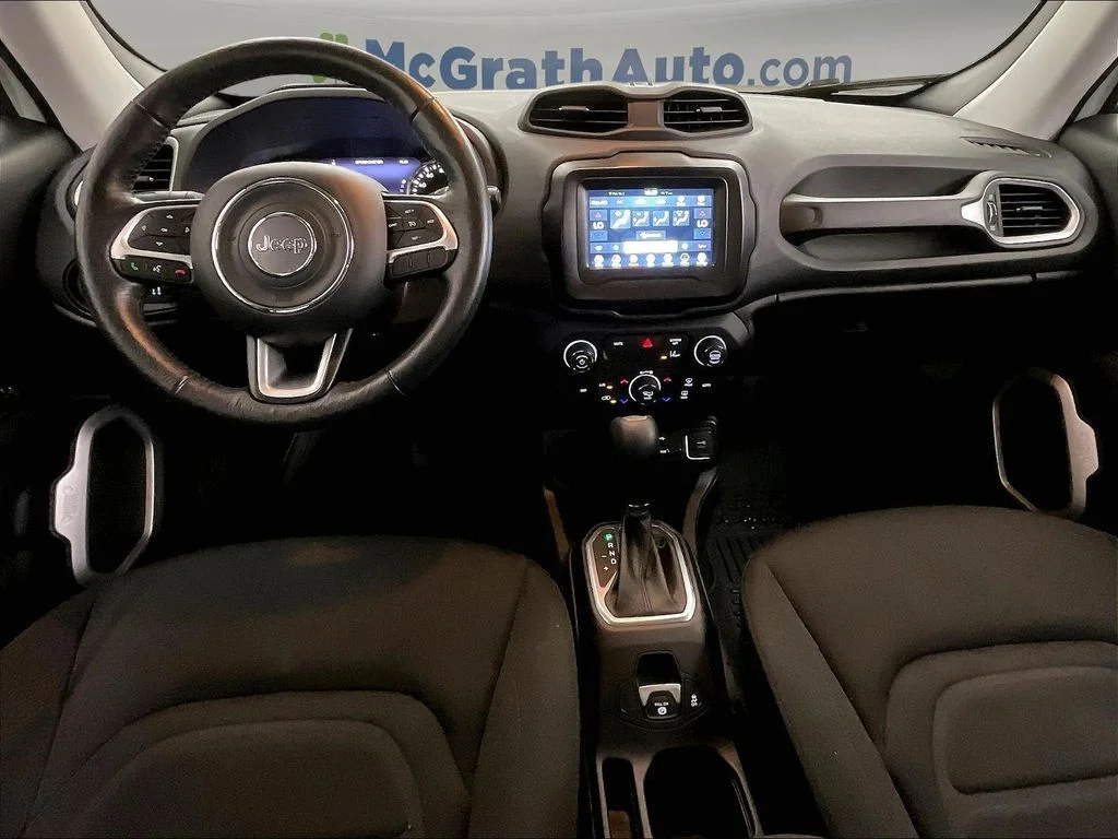 Used 2021 White Jeep Latitude image 20