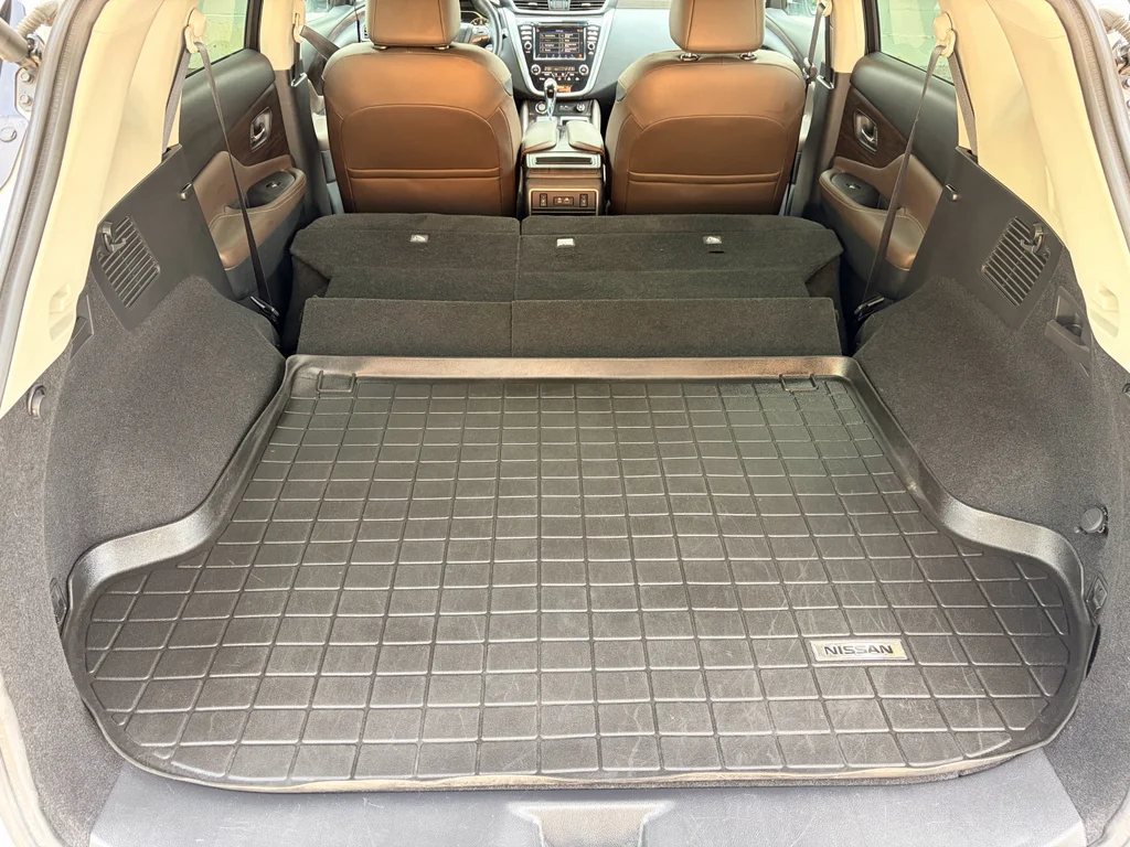 Used 2021 Pearl White Tricoat Nissan Platinum image 28