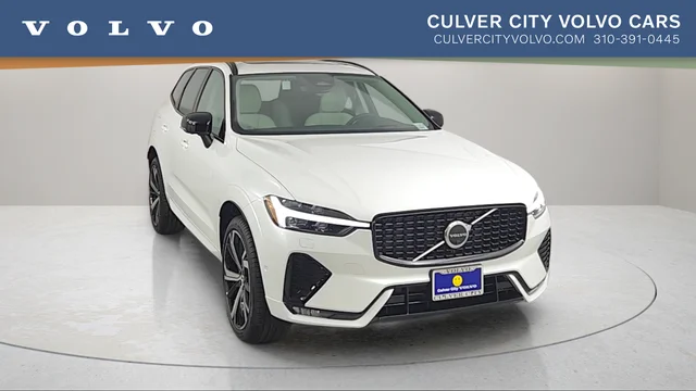 2025 Volvo XC60 B5 Ultra Dark AWD's photo