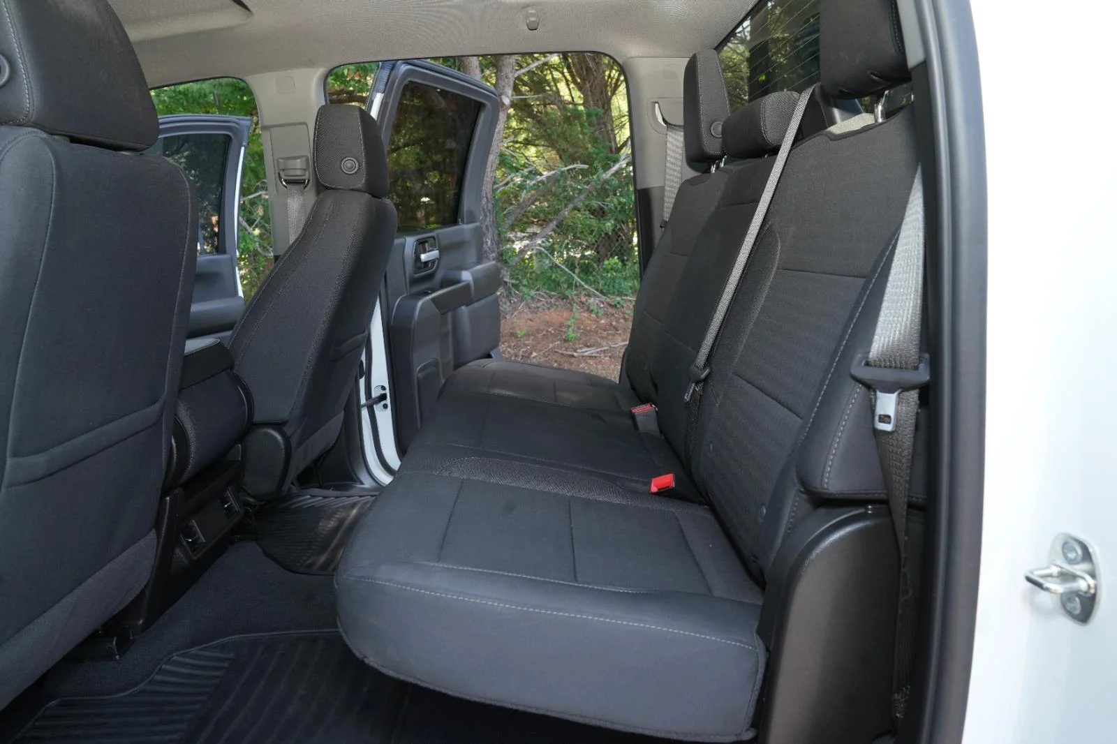 Used 2024 Summit White GMC Pro image 29