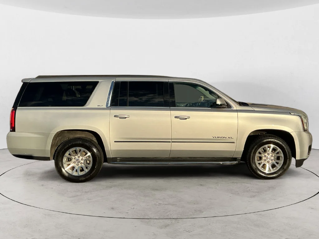 Used 2018 QUICKSILVER METALLIC GMC SLT image 4