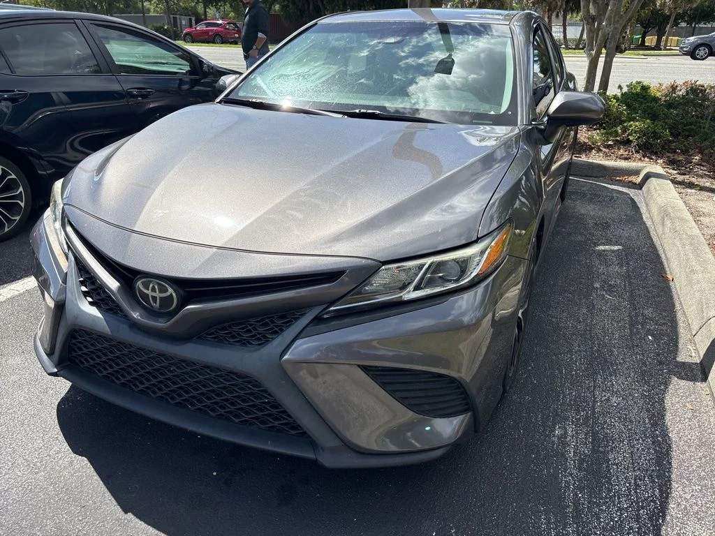 Used 2019 Gray Toyota SE image 14