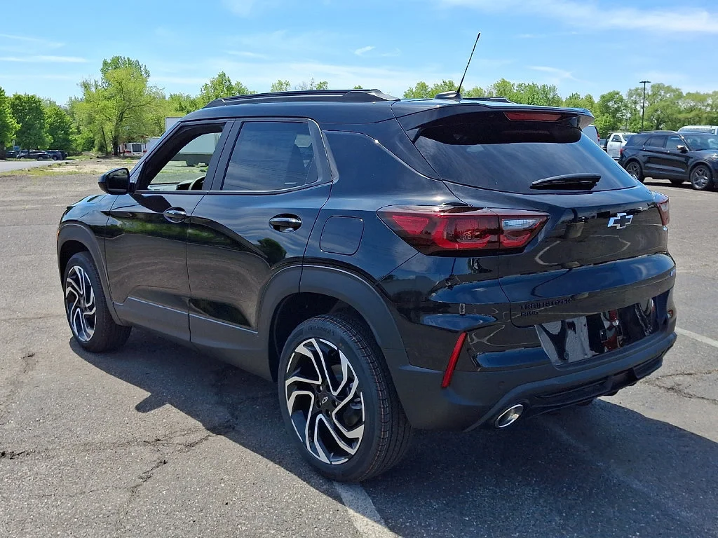 New 2026 Mosaic Black Metallic Chevrolet RS image 6