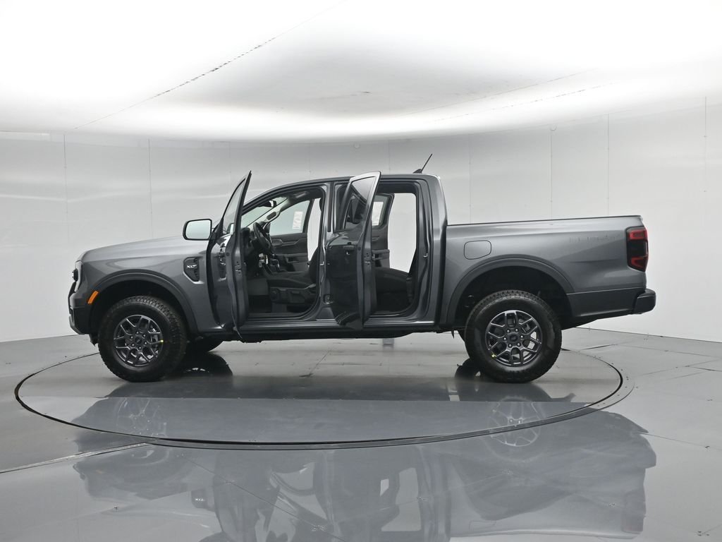 New 2026 Carbonized Gray Metallic Ford XLT image 32