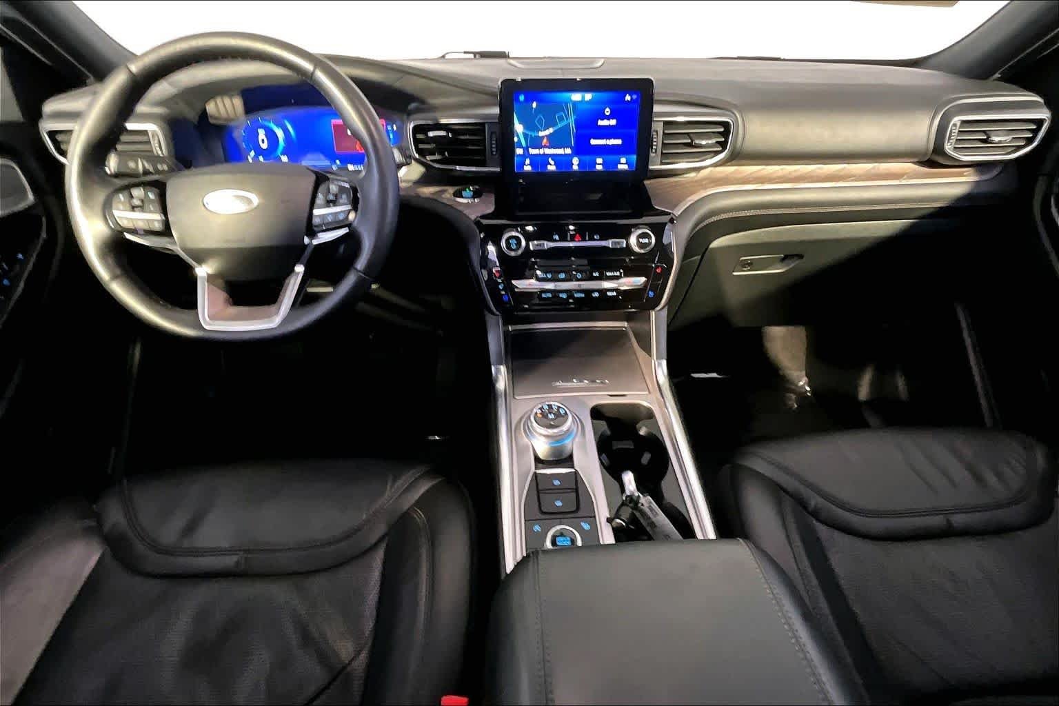Used 2021 Rapid Red Metallic Tinted Clearcoat Ford Platinum image 27