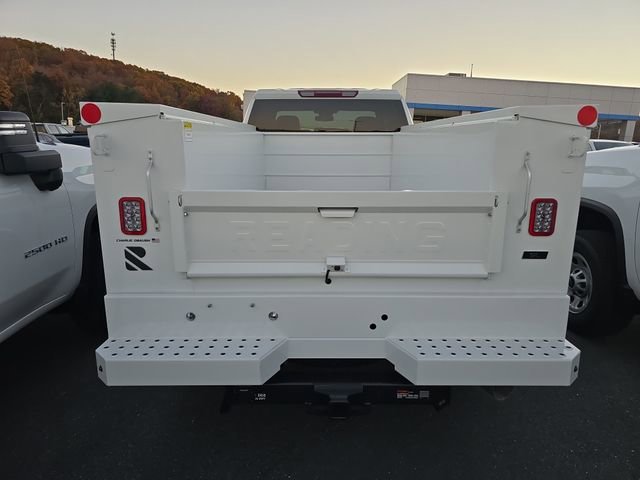 2025 Chevrolet Silverado 3500HD Work Truck photo 4