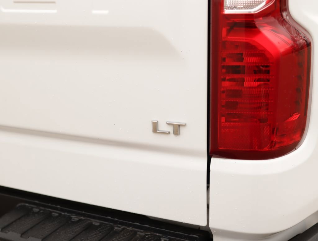 Used 2024 Summit White Chevrolet LT image 34