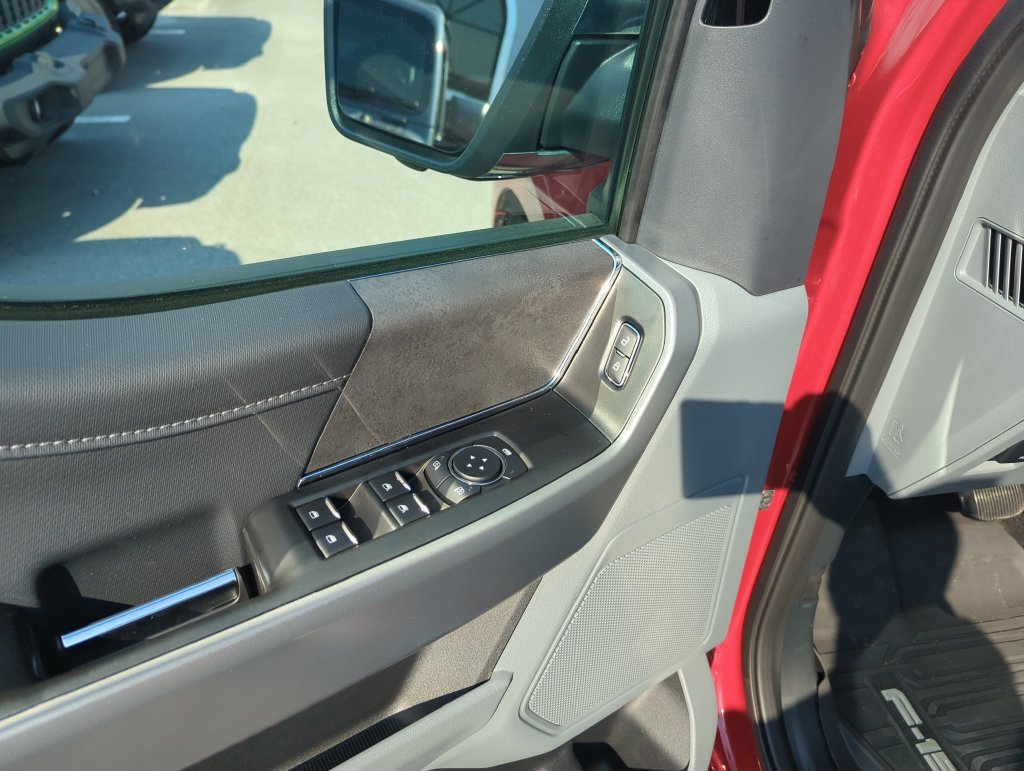 Used 2024 Red Ford XLT image 18