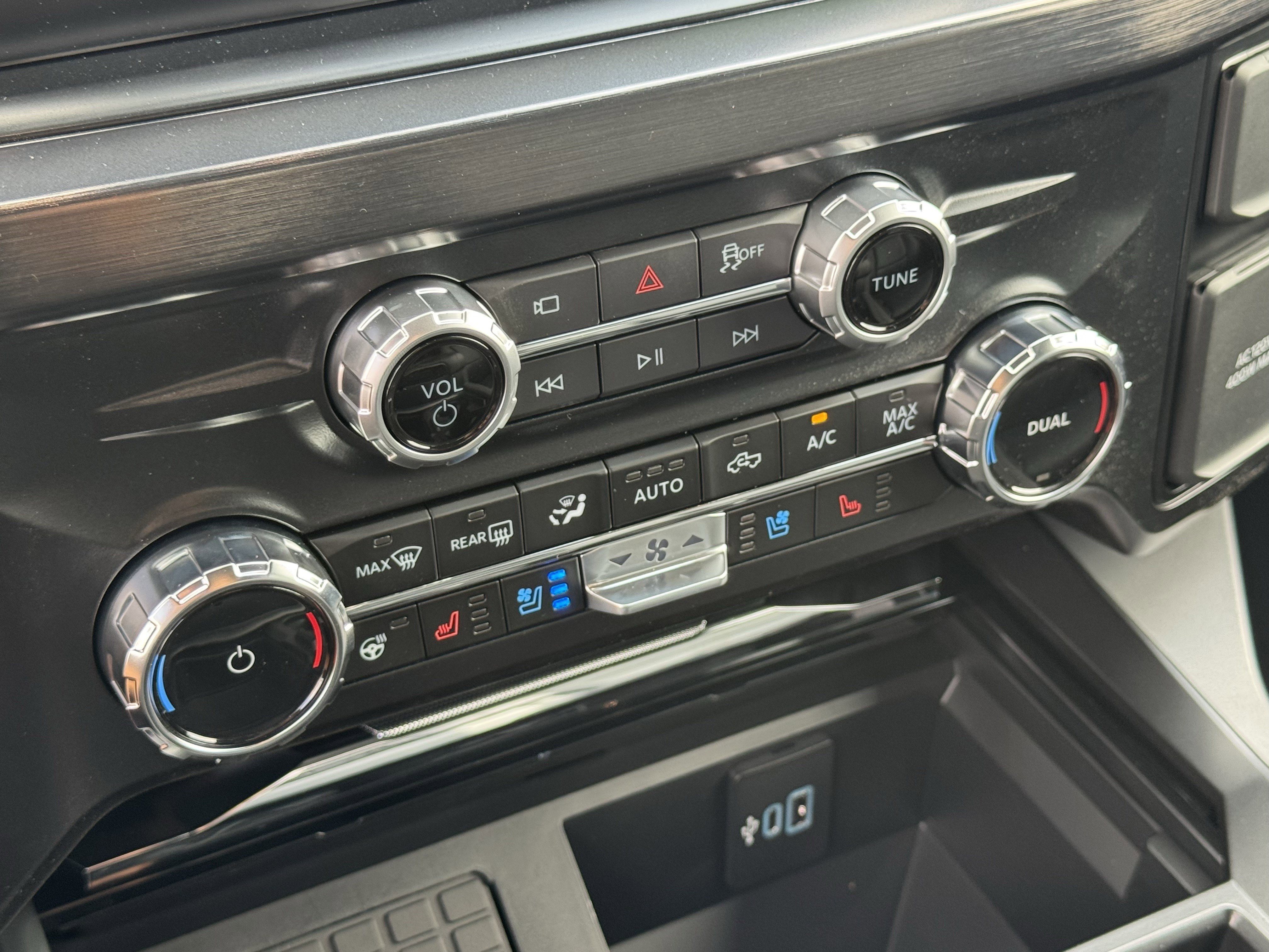 New 2026 Gray Metallic Ford LARIAT image 18