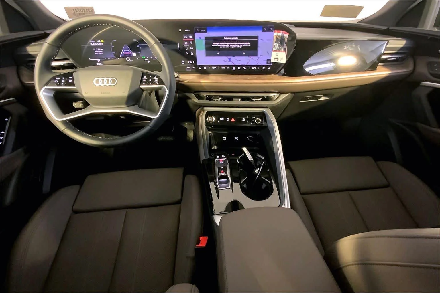 Used 2025 Mythos Black me Audi Premium Plus image 5
