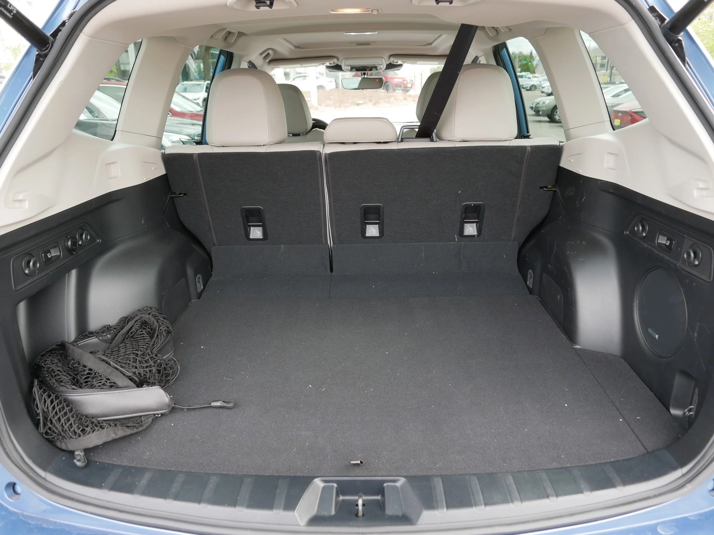 Used 2023 Horizon Blue Pearl Subaru Limited image 18