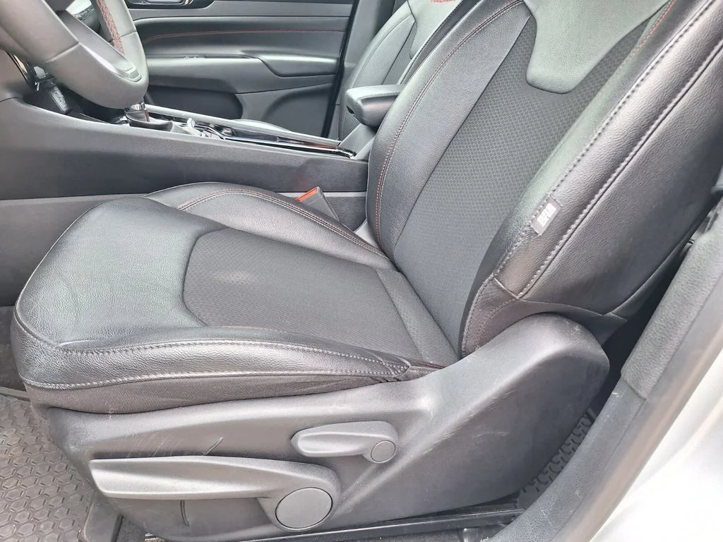 Used 2024 Silver Jeep Trailhawk image 32