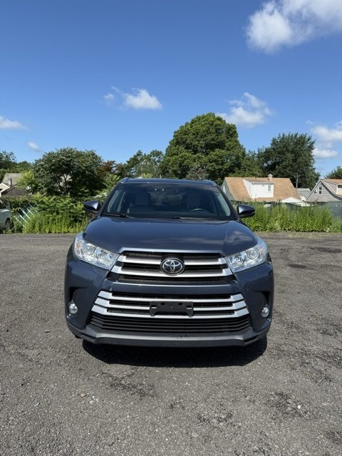 2019 Toyota Highlander XLE photo 2