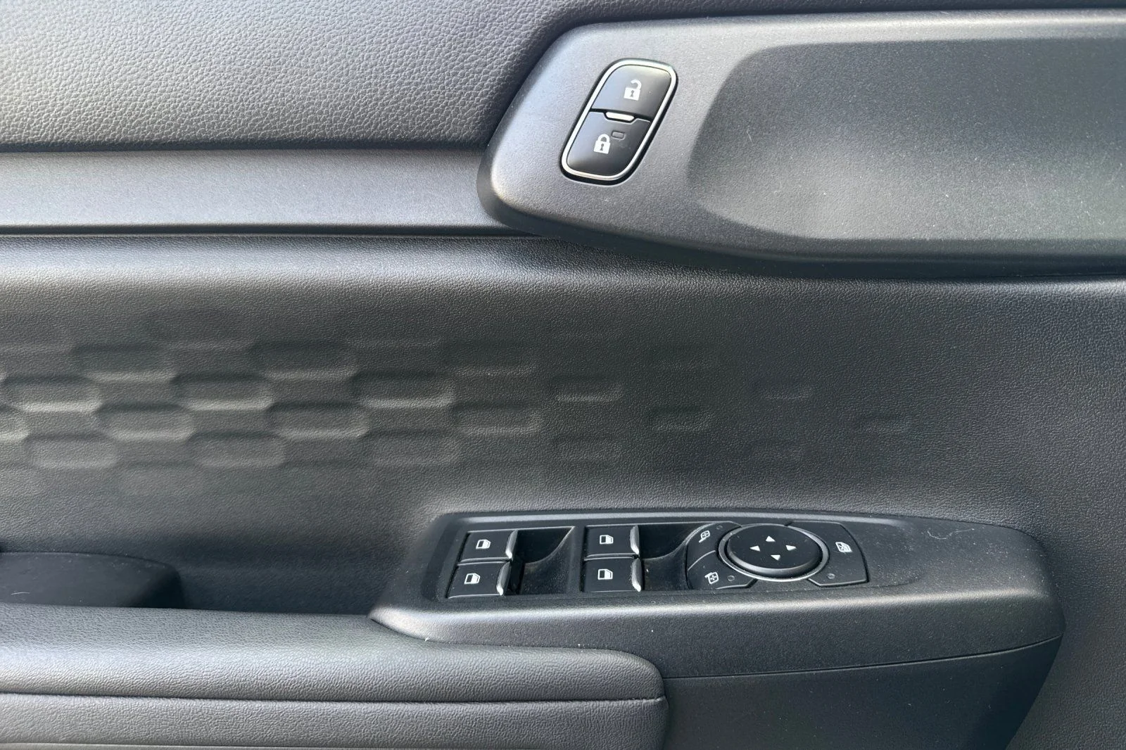2025 Ford Ranger XL - Photo 9