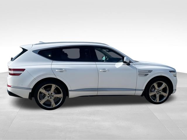 Used 2023 White Genesis 3.5T image 9