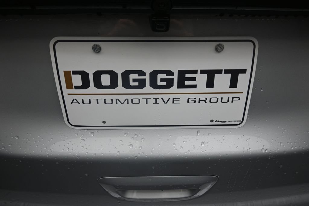 Used 2026 Silver Chrysler Limited image 2