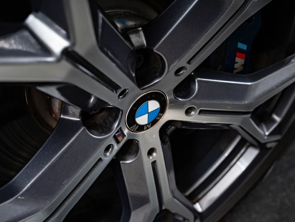 Used 2022 Arctic Gray Metallic BMW M50i image 8