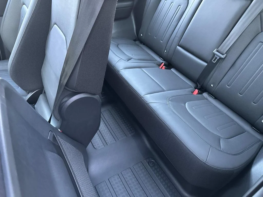 2023 Land Rover Defender X - Photo 14