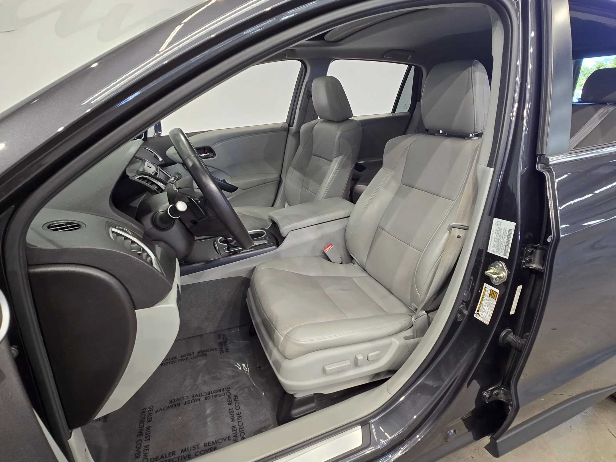 Used 2016 Graphite Luster Metallic Acura Base image 13