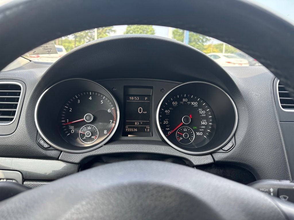 Used 2014 White Volkswagen 2.5L S image 17