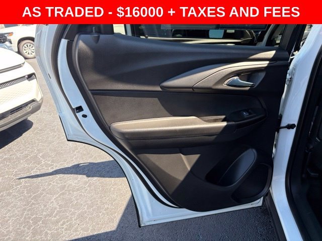 Used 2023 White Chevrolet LT image 13