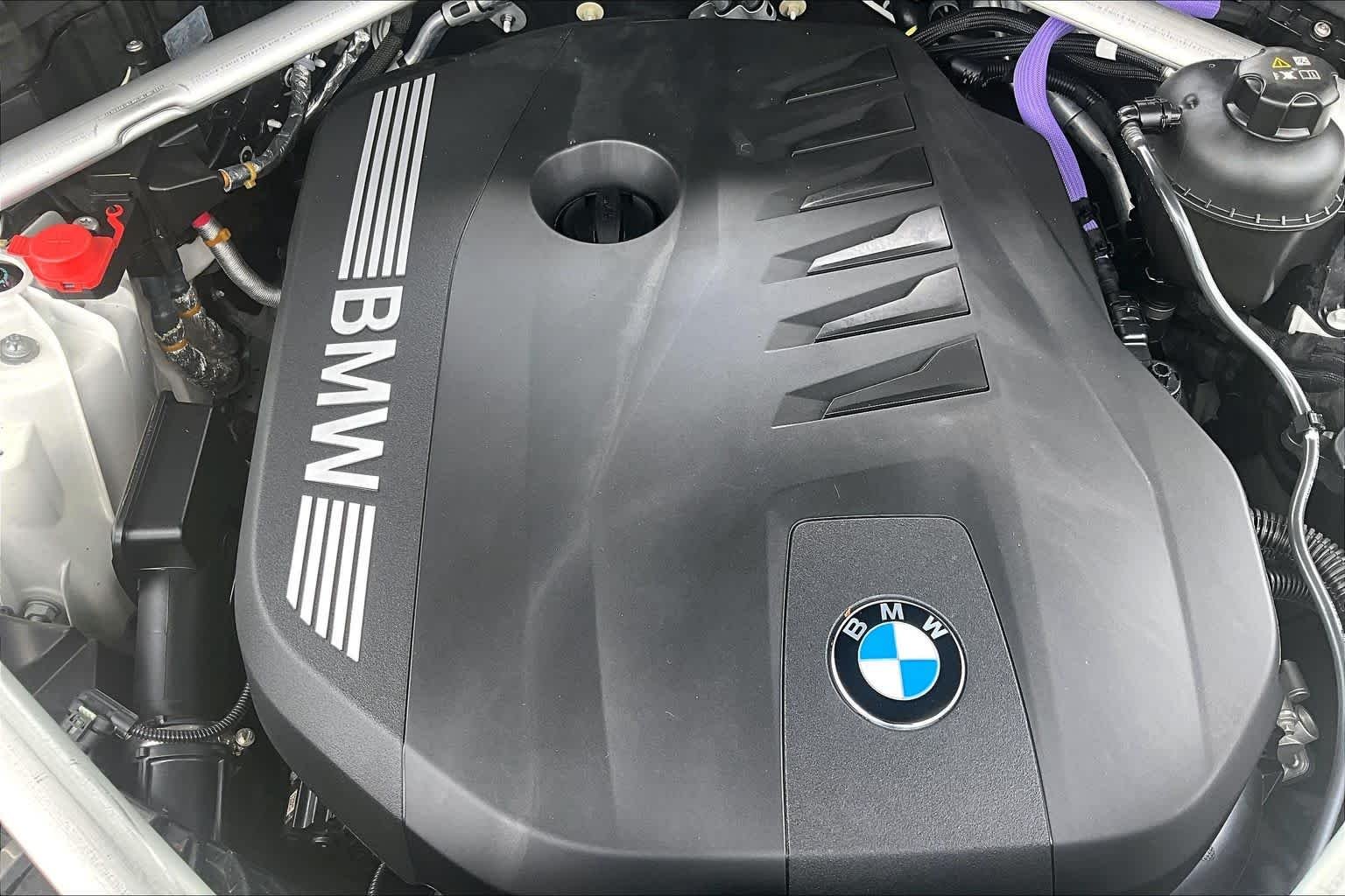 Used 2026 Alpine White BMW sDrive40i image 31