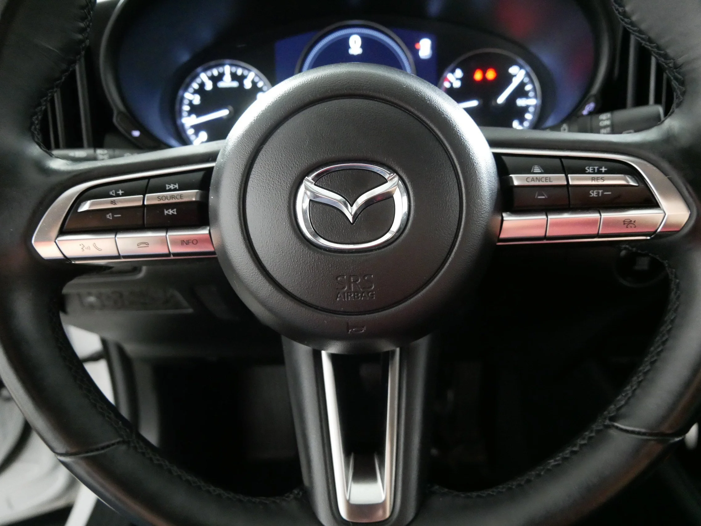 Used 2024 Wind Chill Pearl Mazda 2.5 S Preferred Package image 25