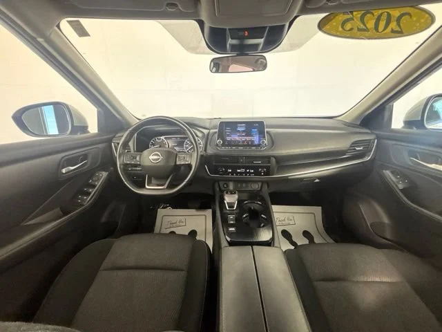 Used 2025 Silver Nissan SV image 22