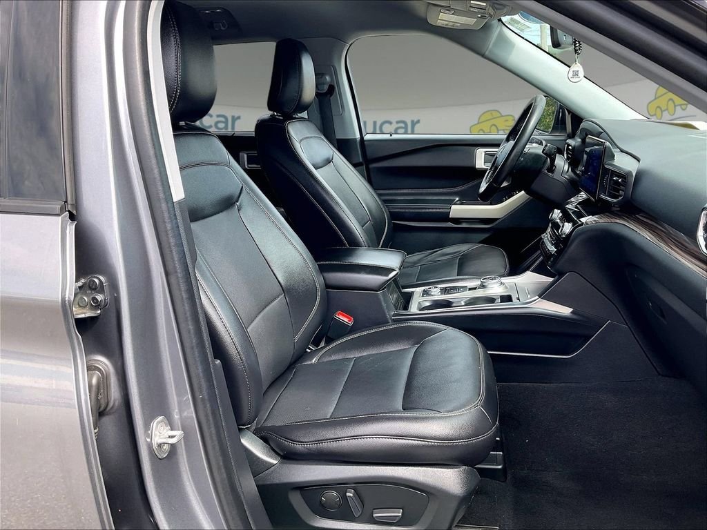 Used 2021 Gray Ford Limited image 11