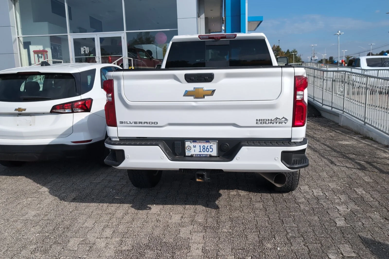 Used 2024 Summit White Chevrolet High Country image 7