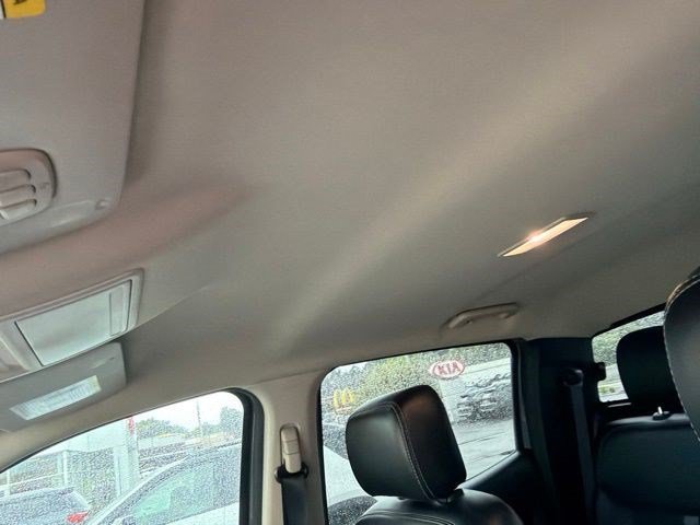 Used 2021 Gray Metallic Ford LARIAT image 12
