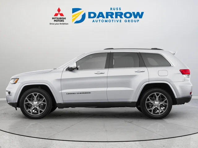 Used 2018 White Jeep Limited image 2
