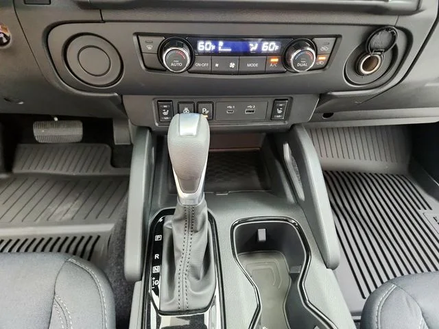 2026 Nissan Frontier SV - Photo 25