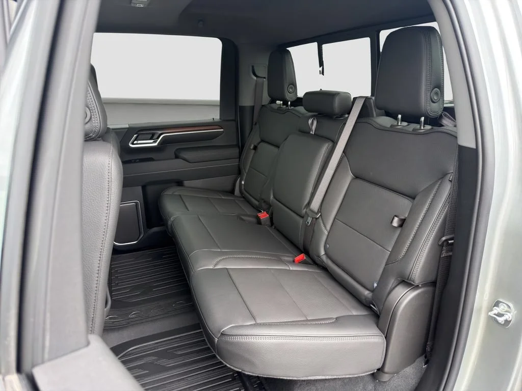 2026 GMC Sierra 3500HD Denali - Photo 13