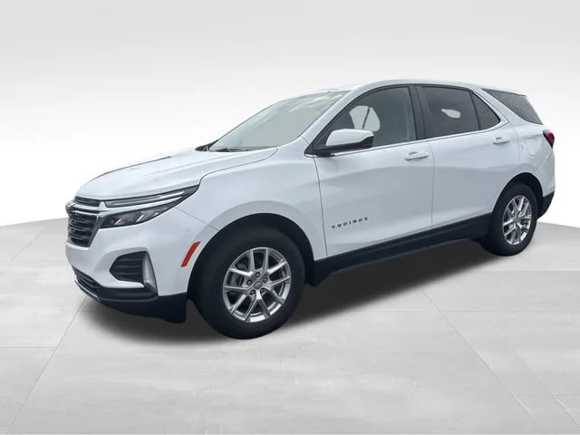Used 2024 Summit White Chevrolet LT image 1
