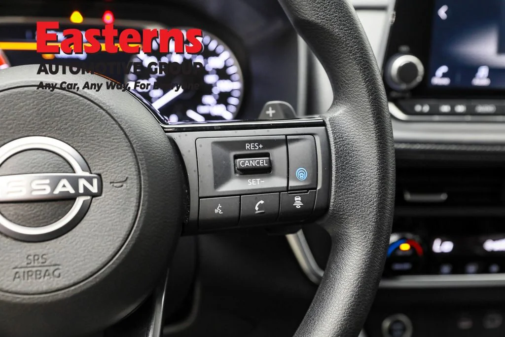 Used 2023 Blue Nissan SV image 16