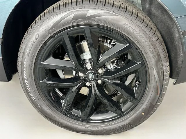 New 2026 Green Land Rover S image 28