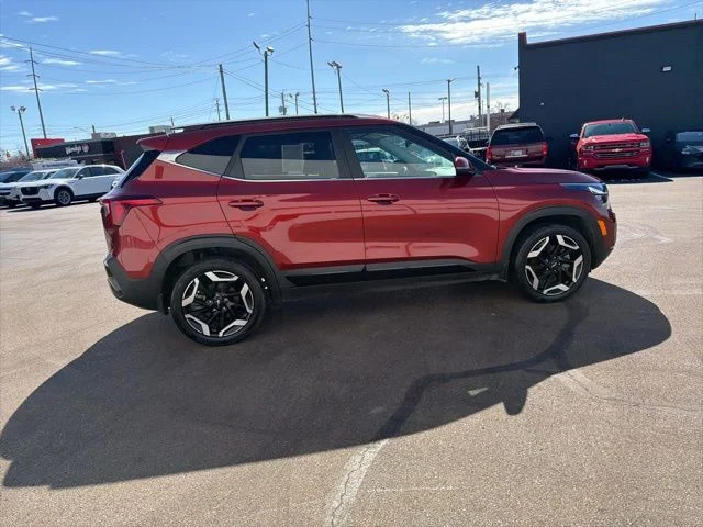 Used 2025 Orange Kia SX image 6