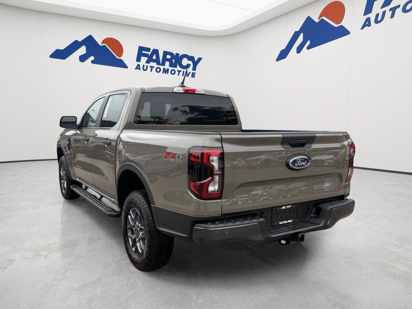 New 2026 Marsh Gray Ford XLT image 3