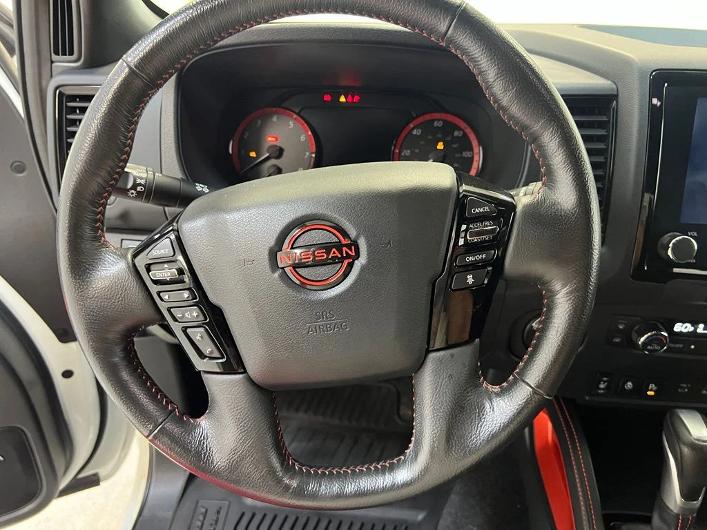 Used 2024 White Nissan PRO-4X image 19