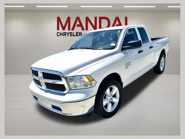 2024 Ram 1500 Classic SLT