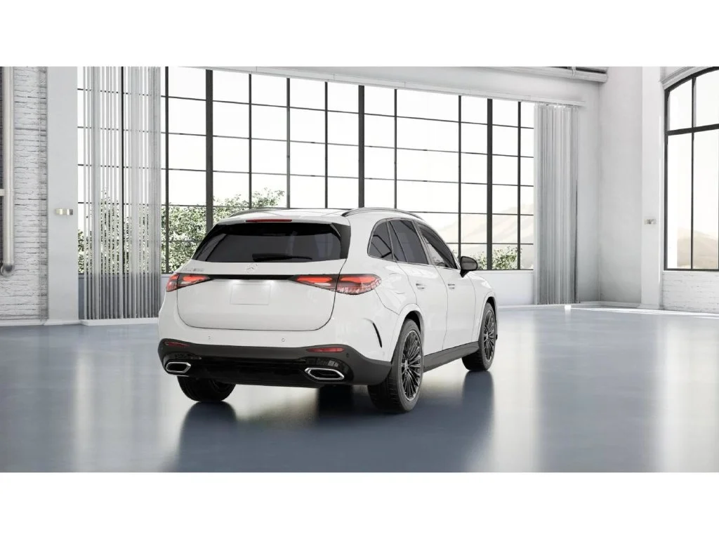 New 2027 White Mercedes-Benz GLC 300 image 23