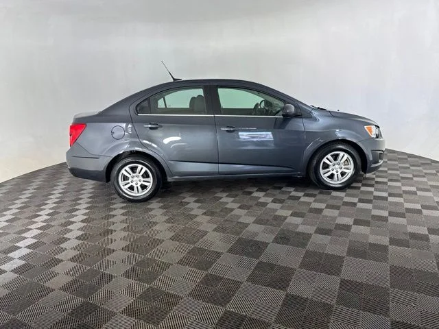 Used 2012 Gray Chevrolet 2LT image 10