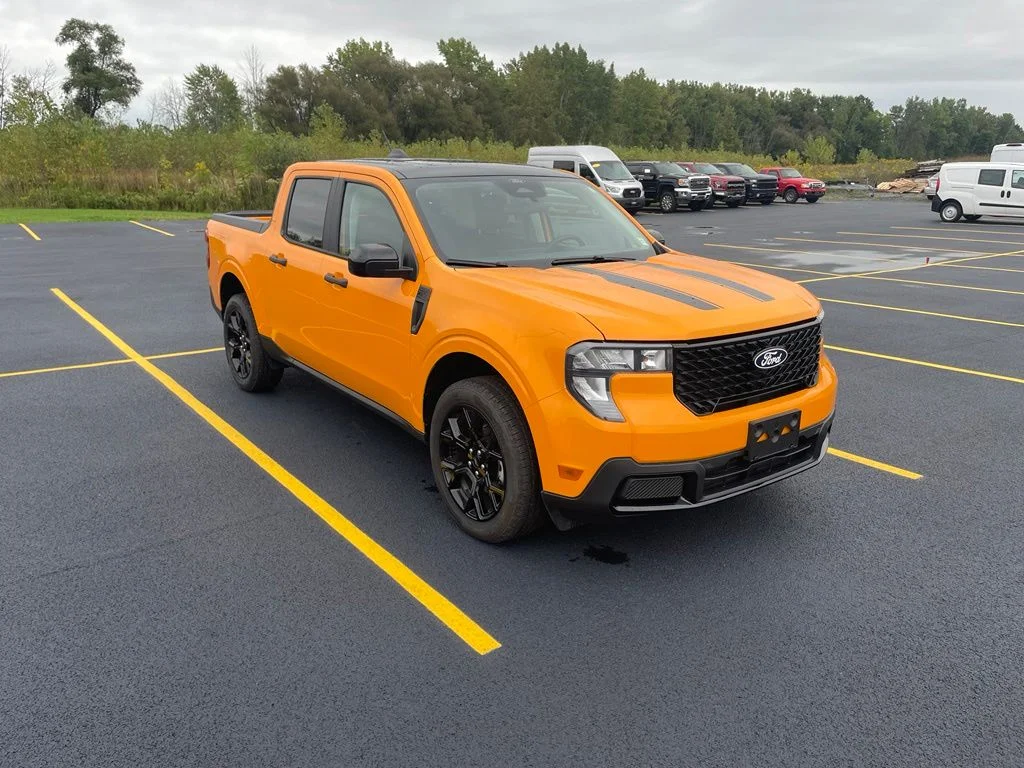 Used 2026 Orange Ford XLT image 3